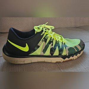 NIKE Free Trainer 5.0 V6 AMP Army Camo Shoes Size 11.5